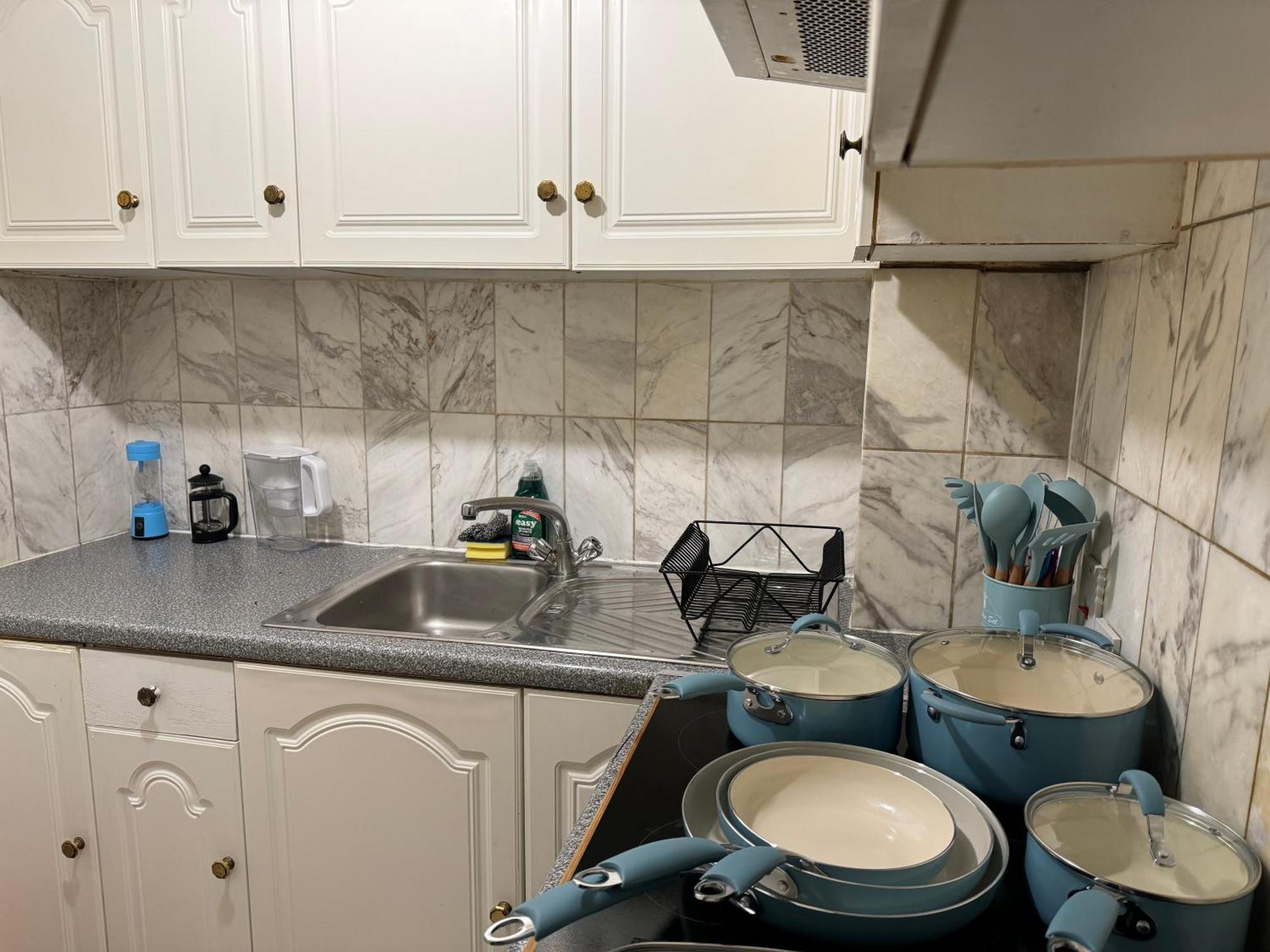 Central And Affordable Flat For 6 People In Zone 1 - Baker Street - With Breakfast Included Londra Esterno foto