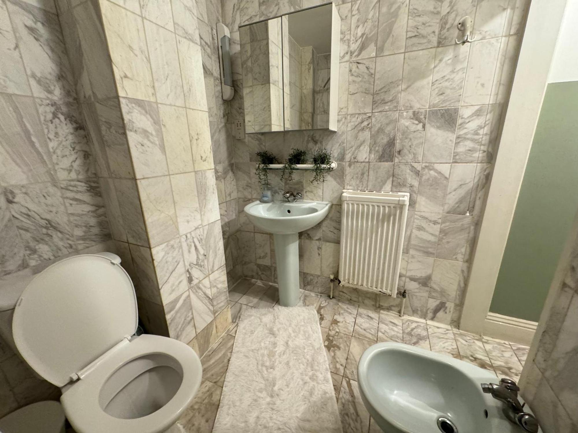 Central And Affordable Flat For 6 People In Zone 1 - Baker Street - With Breakfast Included Londra Esterno foto